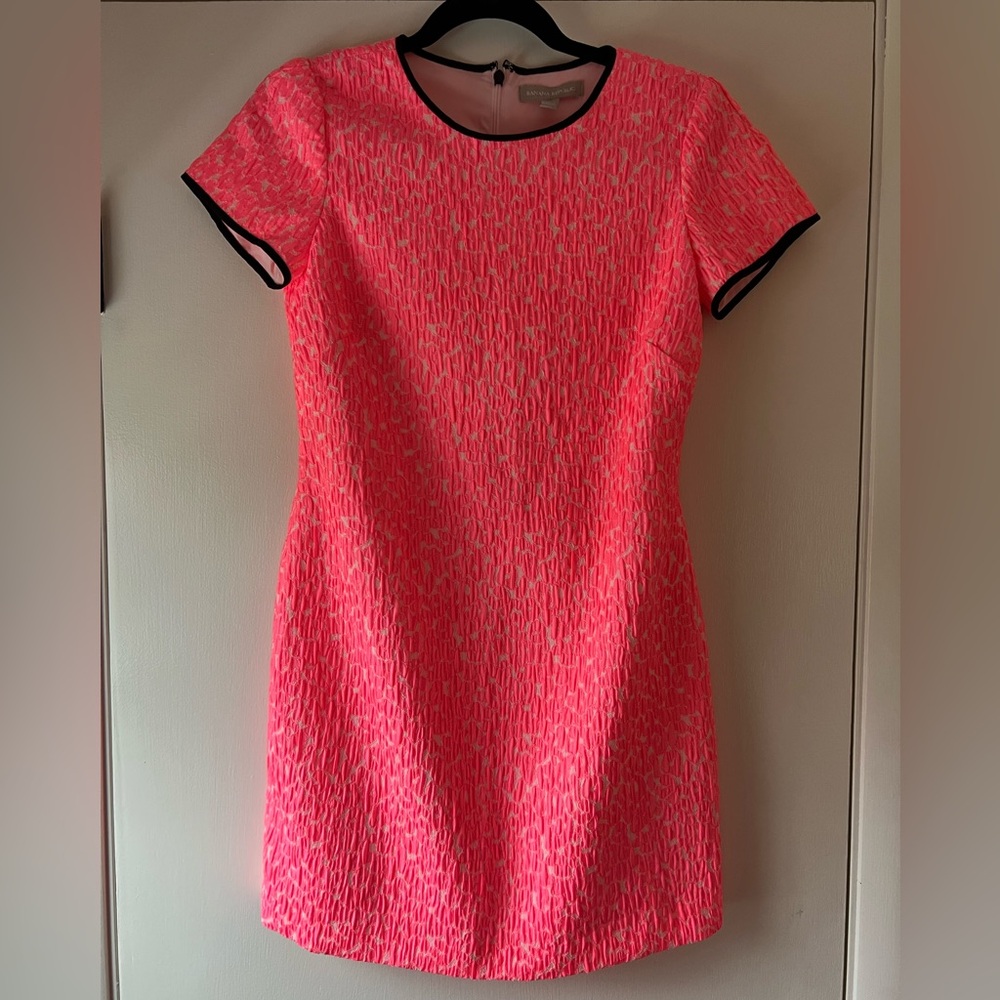 Banana Republic Neon Pink Short Sleeve Sheath Dress Coquette Party Date Night